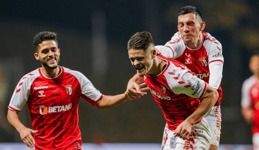 葡超集结日再迎强敌，拜仁慕尼黑状态回暖，主帅态度：球迷炸锅，赛程密集仍需轮换的简单介绍