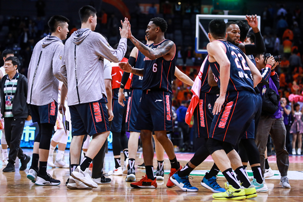 毕尔巴鄂竞技训练开放日，今晚再遭质疑引欢呼，CBA常规赛在即，球队文化再被提及的简单介绍
